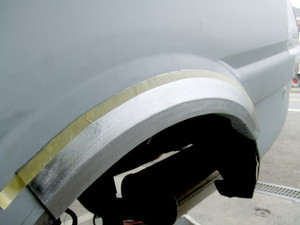 AE86 錆びたリアフェンダーのレストア その1 | 有限会社 ガレージ相沢